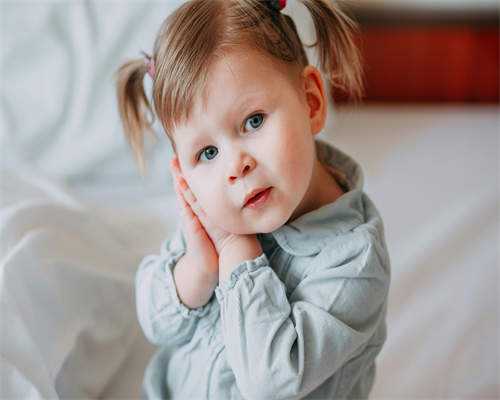 湖南借卵代怀费用|河南小伙做3次试管不成功，湖南医生用这项技术为其重建精