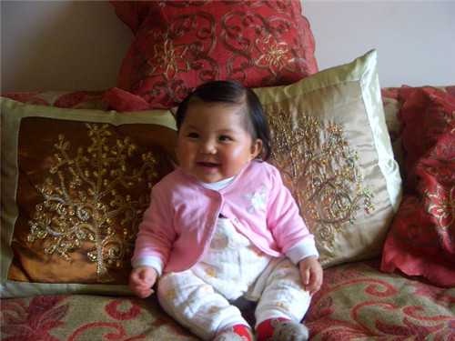 房山代孕联系我们_房山借卵代孕价格_中国首个试管婴儿已产子，看看她和普通